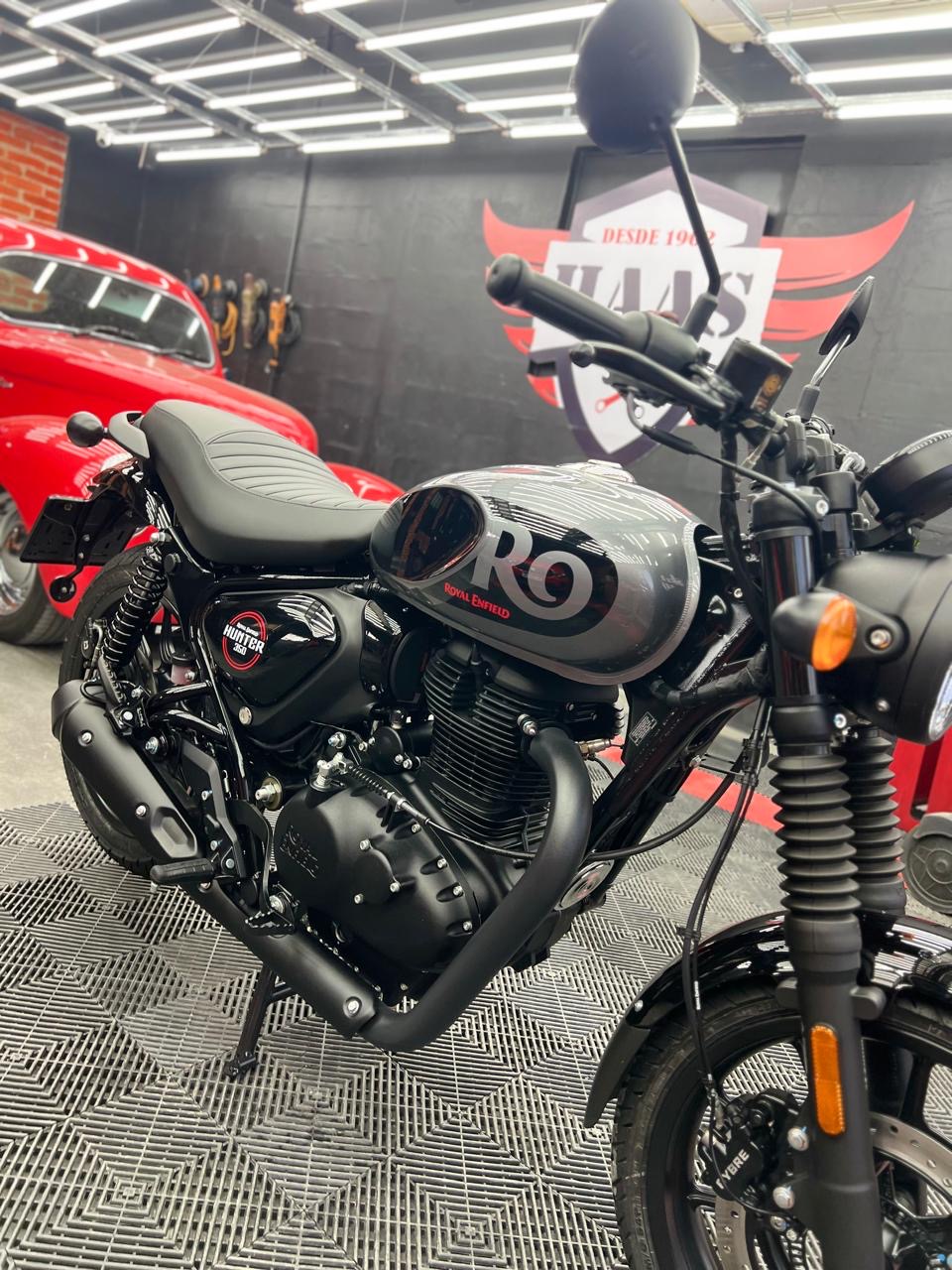 Royal Enfield Hunter 350 na Haas: detalhamento + coating