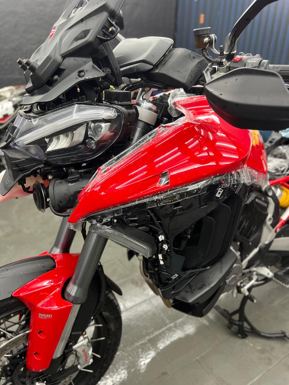 Ducati Multistrada na Haas: aplicação de ppf